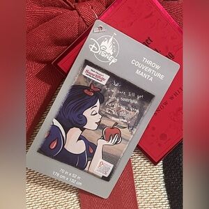 Snow White Woven Throw